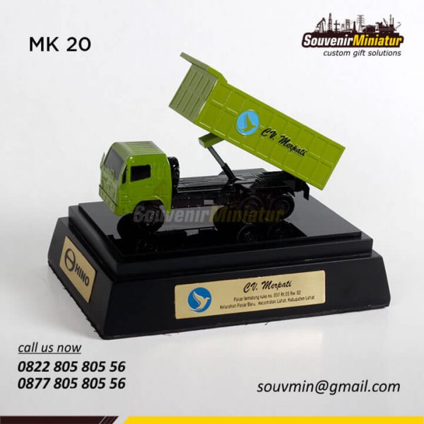 Miniatur Truck Hino