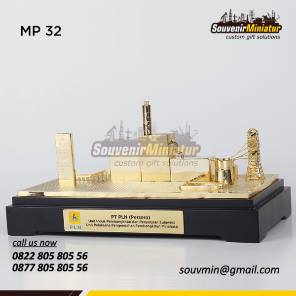 Souvenir Miniatur Unit Induk PLN Sulawesi