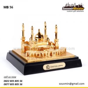 Souvenir Miniatur Masjid Akbar Moed’har Arifin