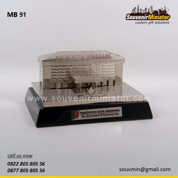 MB91 Souvenir Miniatur Bangunan Gedung Balaikota Pemerintah Kota Semarang