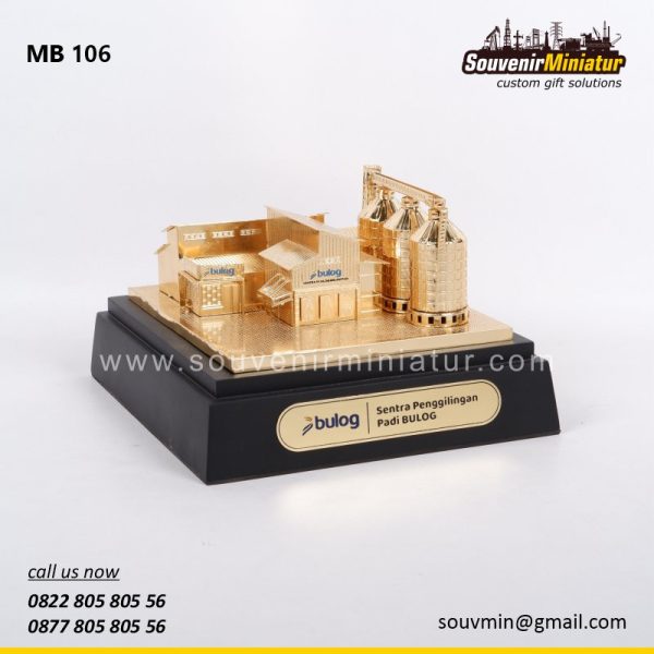 MB106 Souvenir Miniatur Gedung Sentra Penggilingan Padi PT Bulog Sragen