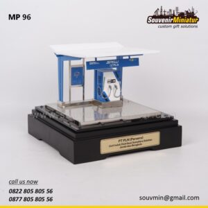 Miniatur SPKLU Unit Induk Distribus