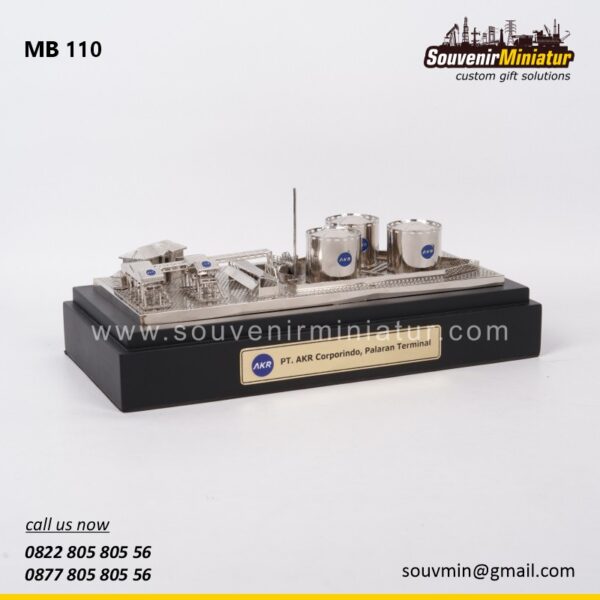 MB110 Souvenir Miniatur Pabrik PT AKR Corporindo Palaran Terminal