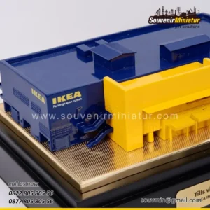 Miniatur Gedung IKEA Indonesia Team