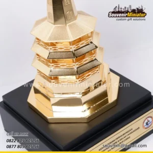 Miniatur Menara Suar De Brill Makas
