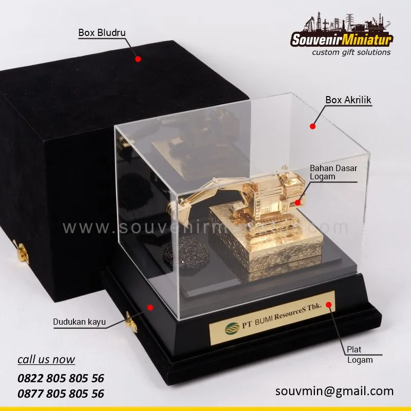 Miniatur Excavator PT Bumi Resources 3 DETAIL2-MP112 Miniatur Excavator Bumi Resources