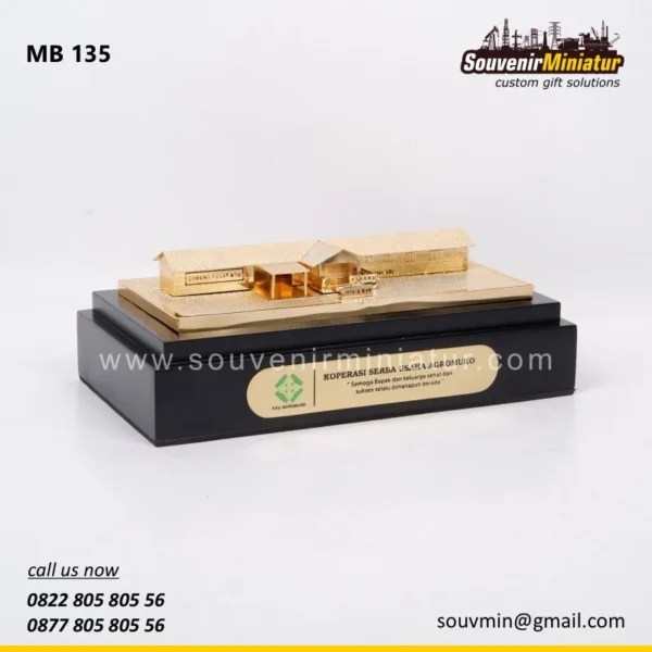 MB135 Miniatur Gudang Pusat Koperasi