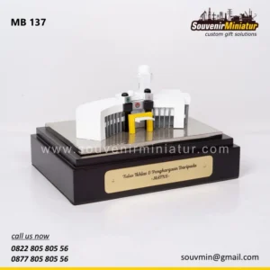 MB137 Miniatur Baitul Hilal