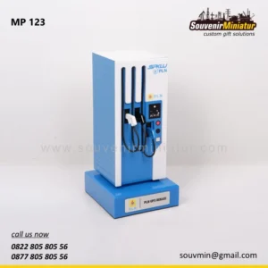 Miniatur SPKLU dari PLN UP3 Bekasi