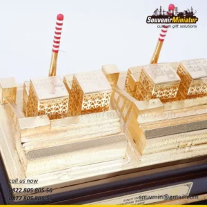 Souvenir Miniatur 24 Miniatur PLN Unit Induk Pembangunan