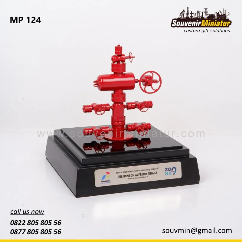 Miniatur Wellhead Pertamina Sanga Sanga Zona 9 1 MP124 Miniatur Zona 9 Pertamina Sanga Sanga