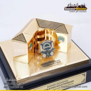 Miniatur Gedung Pondok Pesantren La