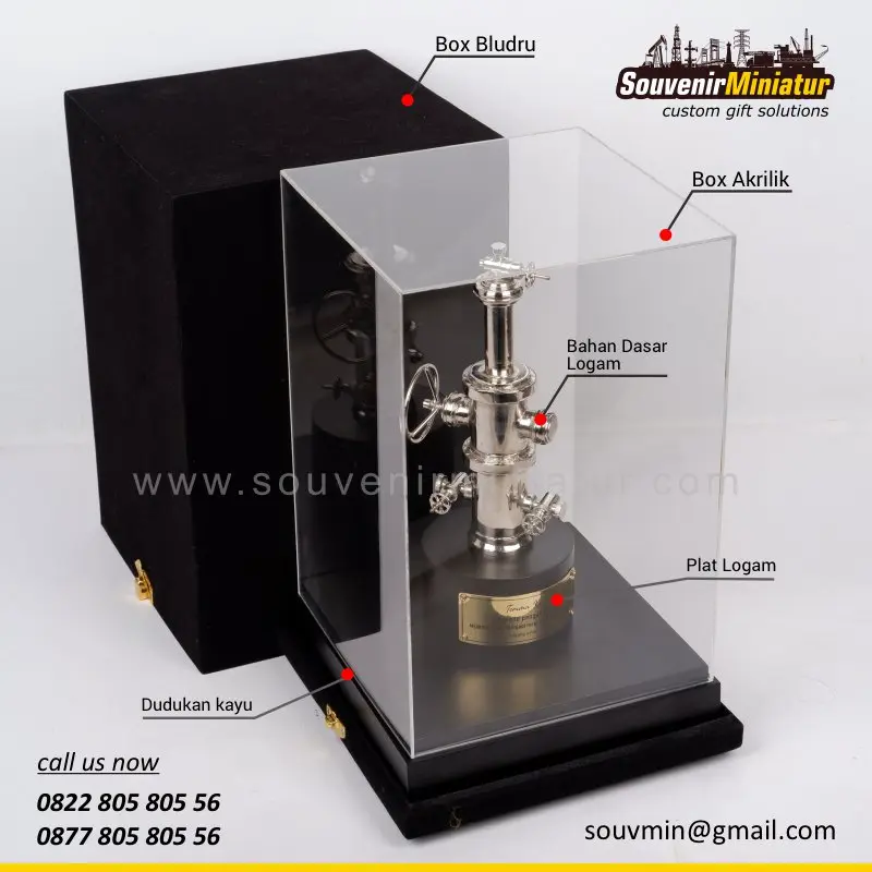 Miniatur Wellhead PT Star Energy Geothermal 3 DETAIL2-MP130 Miniatur Star Energy Geothermal
