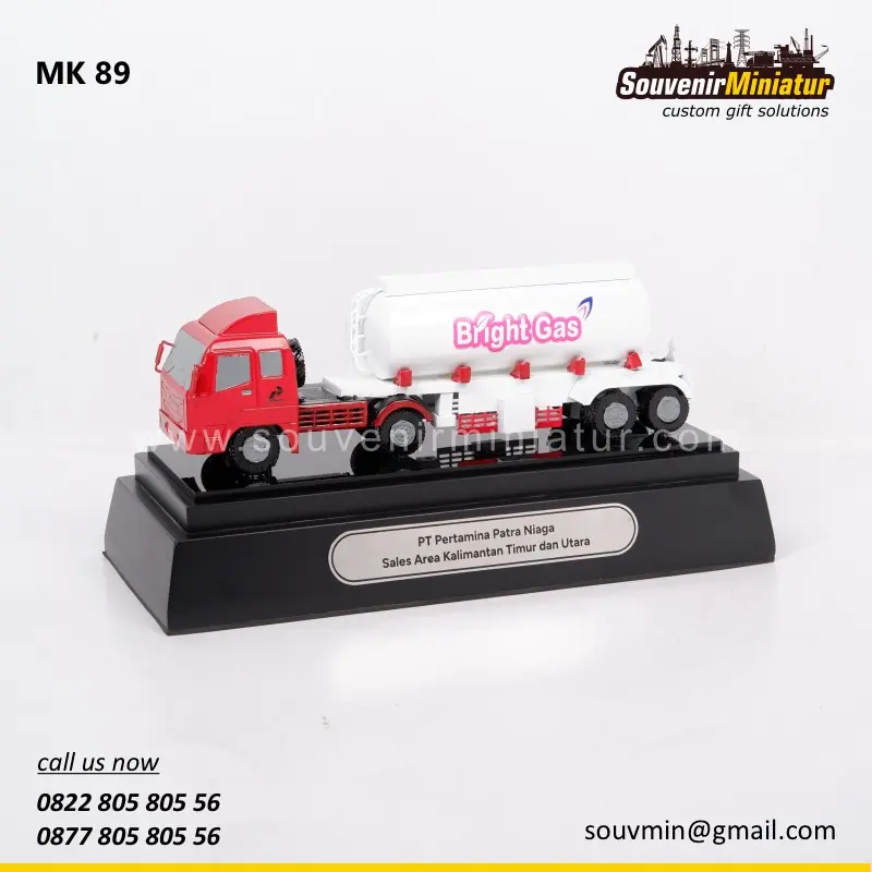 Miniatur Truck Bright Gas PT Pertamina Patra Niaga 1 MK89 Miniatur Truck Bright Gas