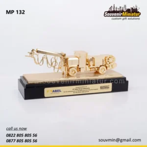 Souvenir Miniatur 15 Miniatur Drill Truck SanRock BarChi