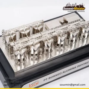 Souvenir Miniatur 16 Miniatur Tanki Settler Washer PT Bo