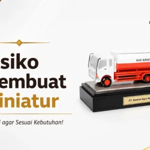 SM - risiko membuat miniatur